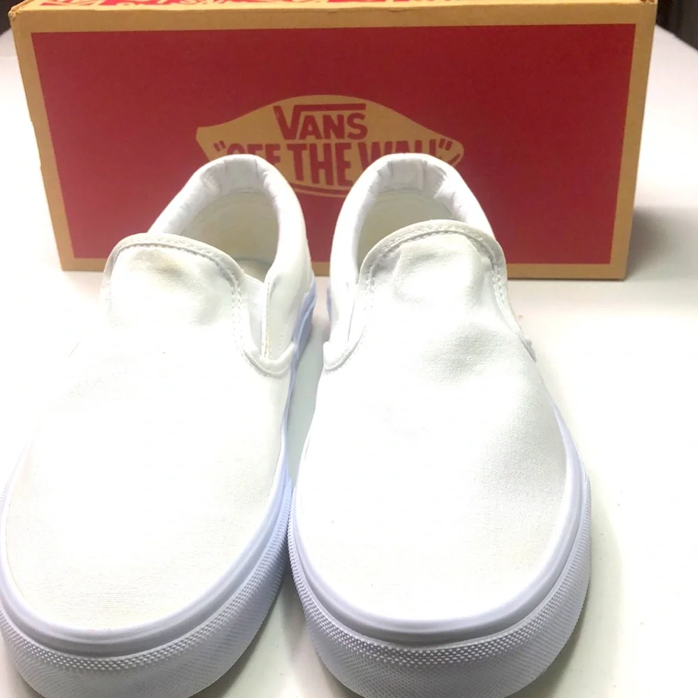 Perfect for painting/Vans White Canvas Slip-On Sneakers - Picture 2 of 6